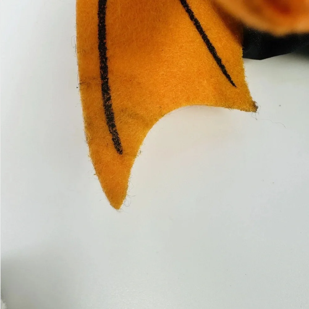 Target Hyde And Eek Fundy Fox Bat Halloween Shelf Sitter Felt 2020 HAS ISSUES!